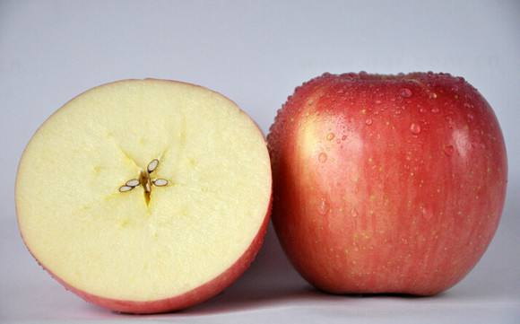 苹果是老幼皆宜的水果之一缩略图